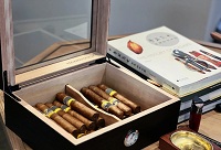 �ڸ���ļ���(ji��)��,����{ѩ�ѷ��ĝ��